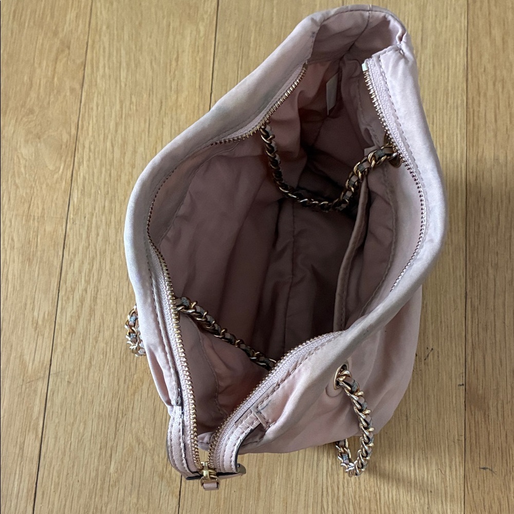 Tory Burch Ella Blush nylon Logo Chain Shoulder Bag - Picture 6 of 9